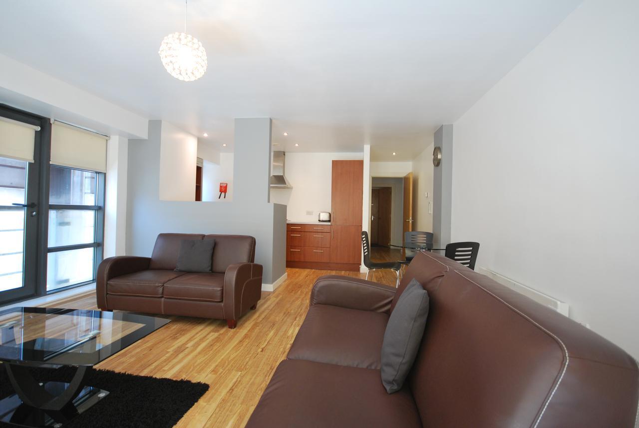 Atana Apartments Manchester Exterior photo