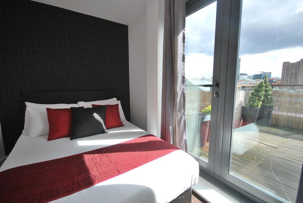 Atana Apartments Manchester Exterior photo