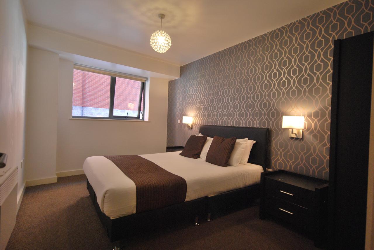 Atana Apartments Manchester Exterior photo