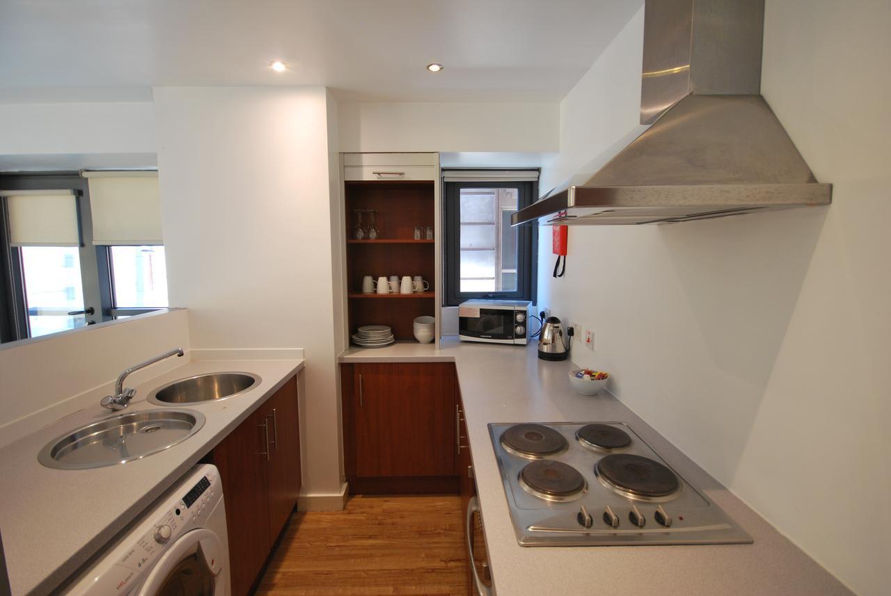 Atana Apartments Manchester Exterior photo