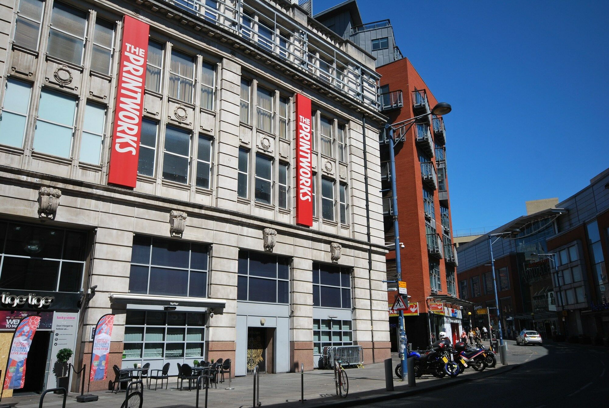 Atana Apartments Manchester Exterior photo